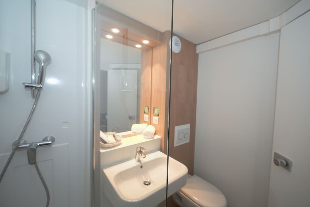 Logis Hotel Angers Sud Rest Henriett 29/30