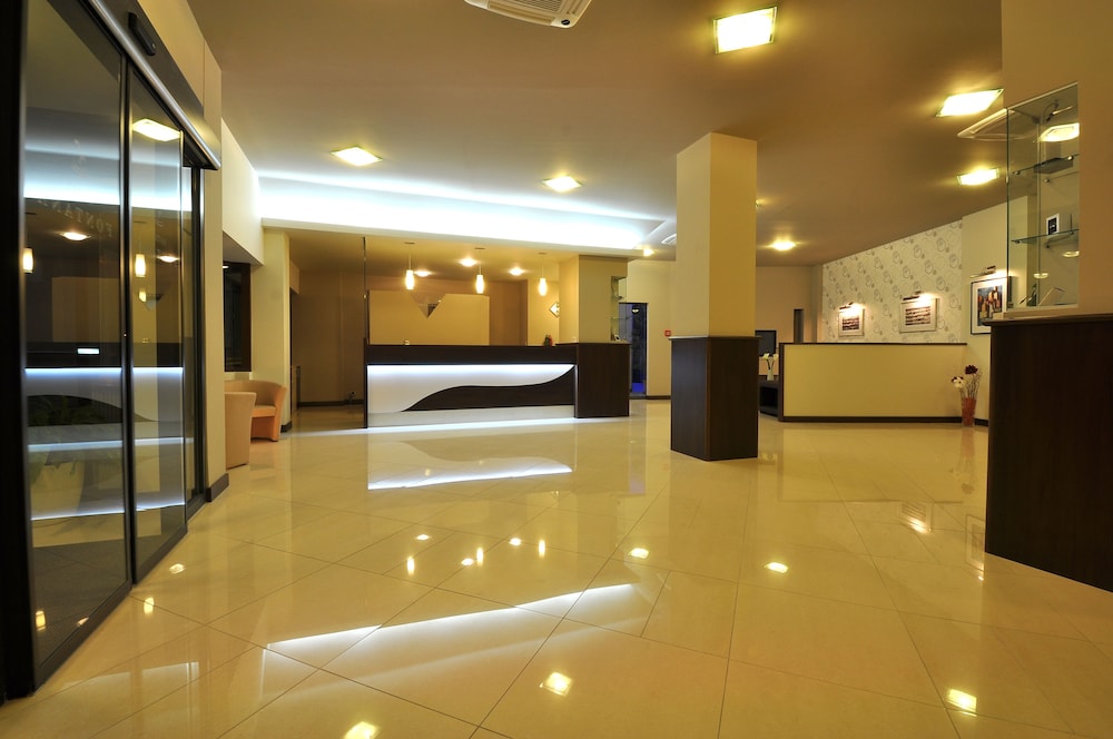 Hotel Fontana 6/65