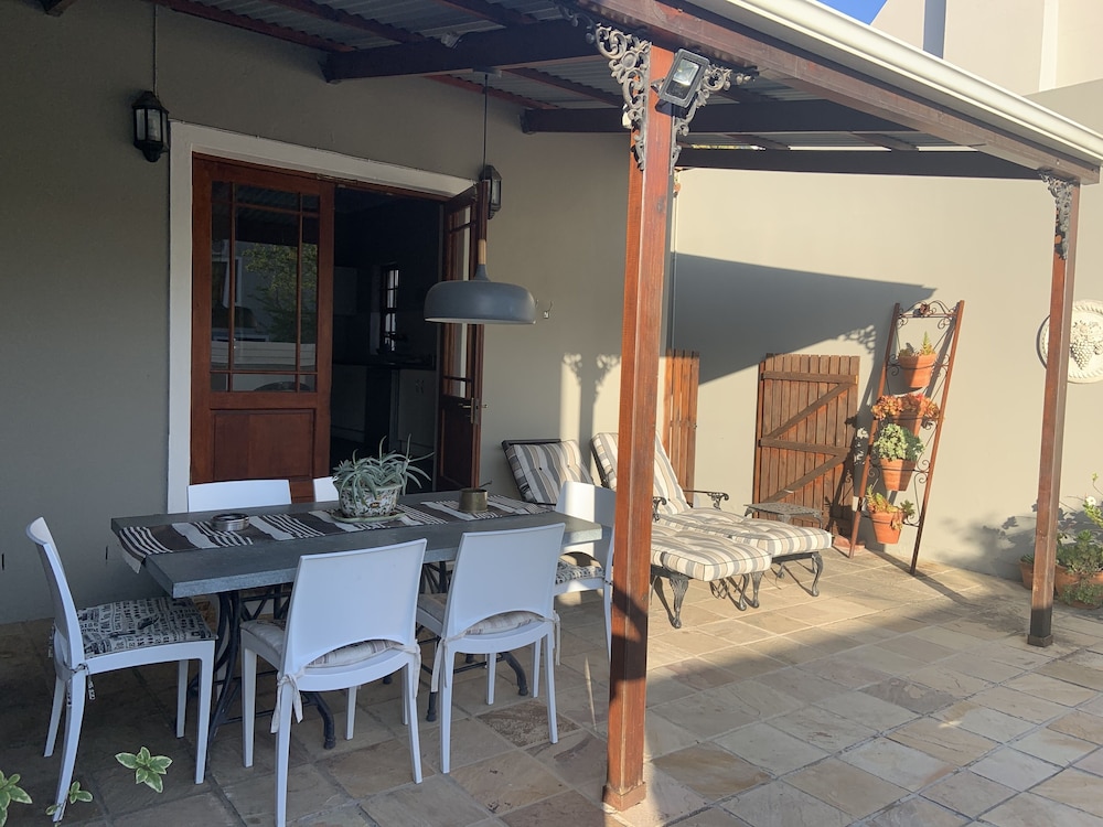 La Gratitude Guest House 26/29