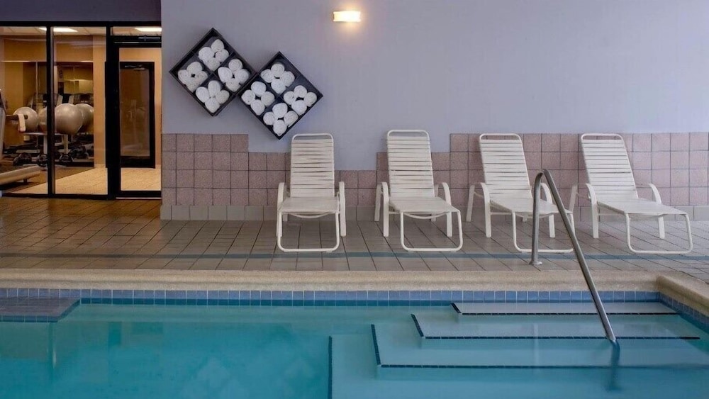 swimming pool spa