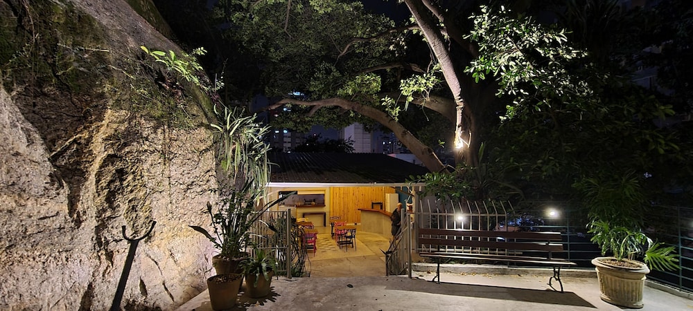 ICARAI SUITES 59/63