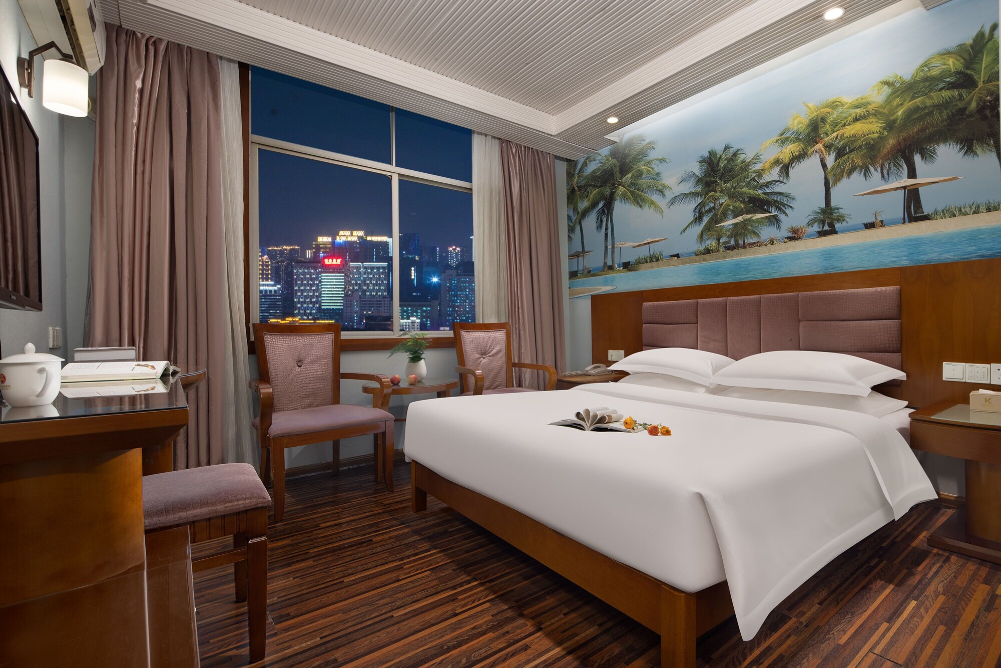 BUSINESS, DOUBLE BED