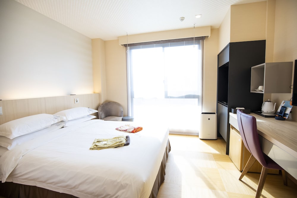 APARTMENT, DOUBLE BED