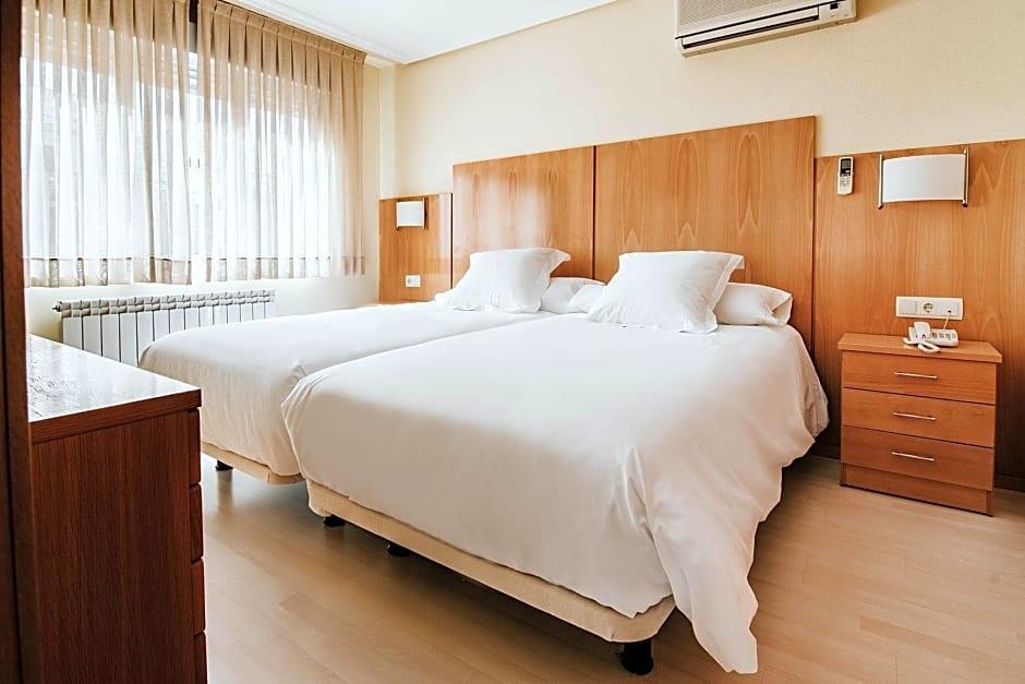 Hotel Isasa 18/35