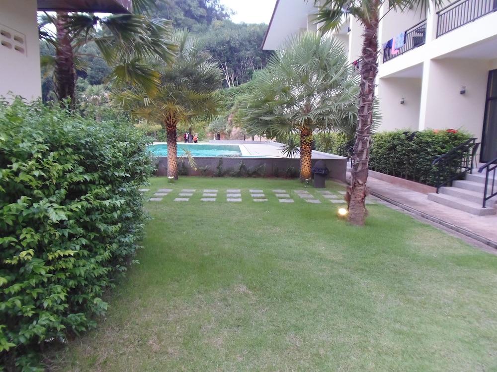 Takhun Mountain View Hotel 52/66