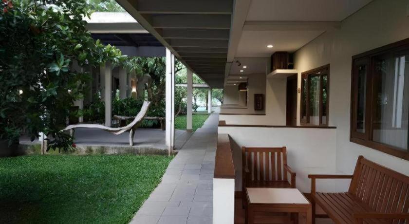 Pantai Indah Resort Hotel Timur 40/47