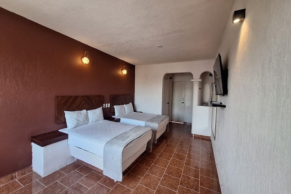 OYO Hotel Rolovi Cancun 30/60