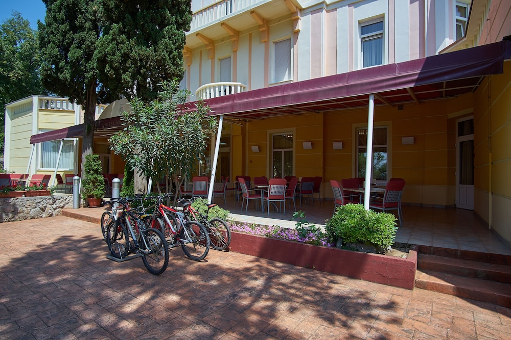 Hotel Vila Ruzica 47/64