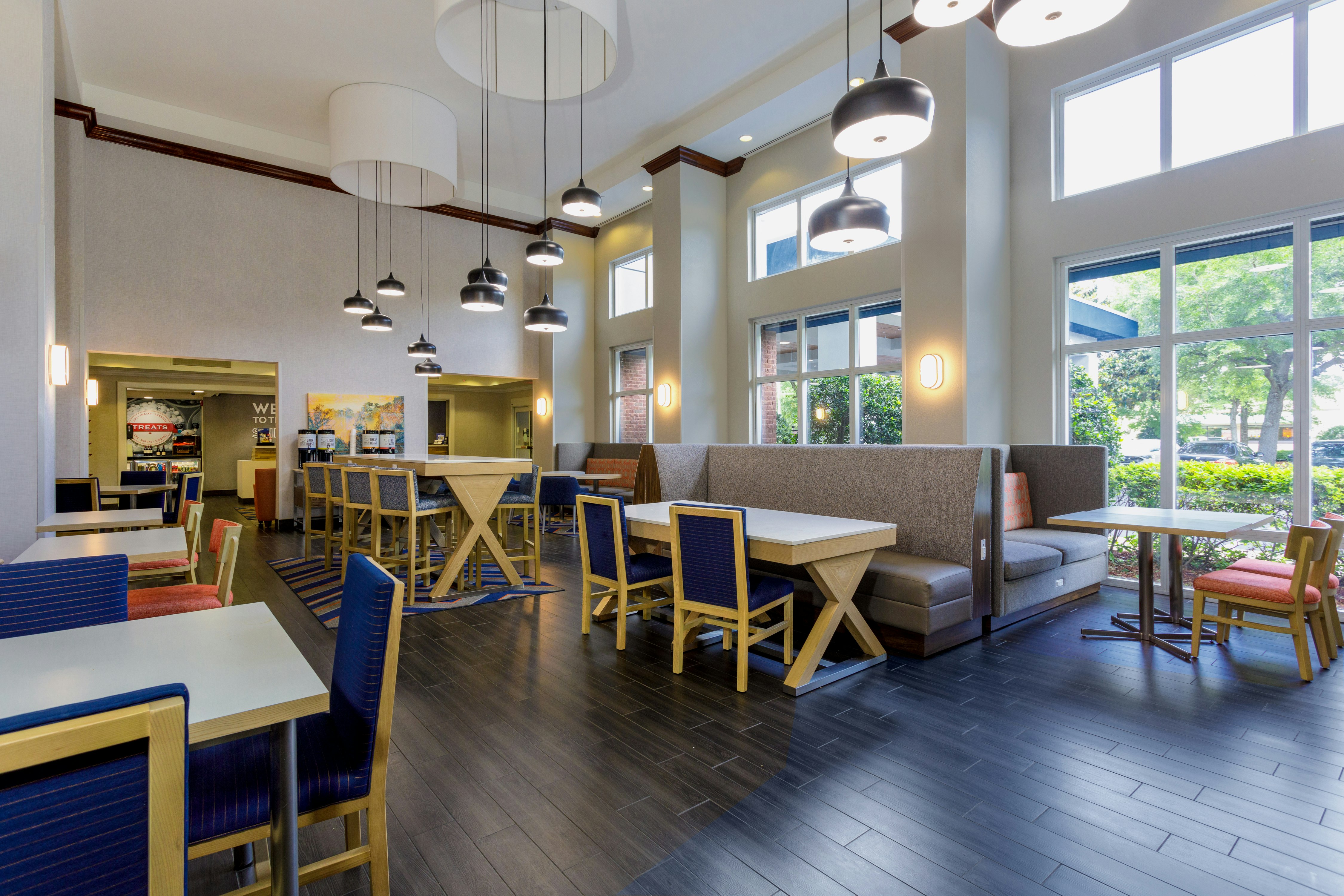Hampton Inn & Suites Tallahassee I-10 21/48