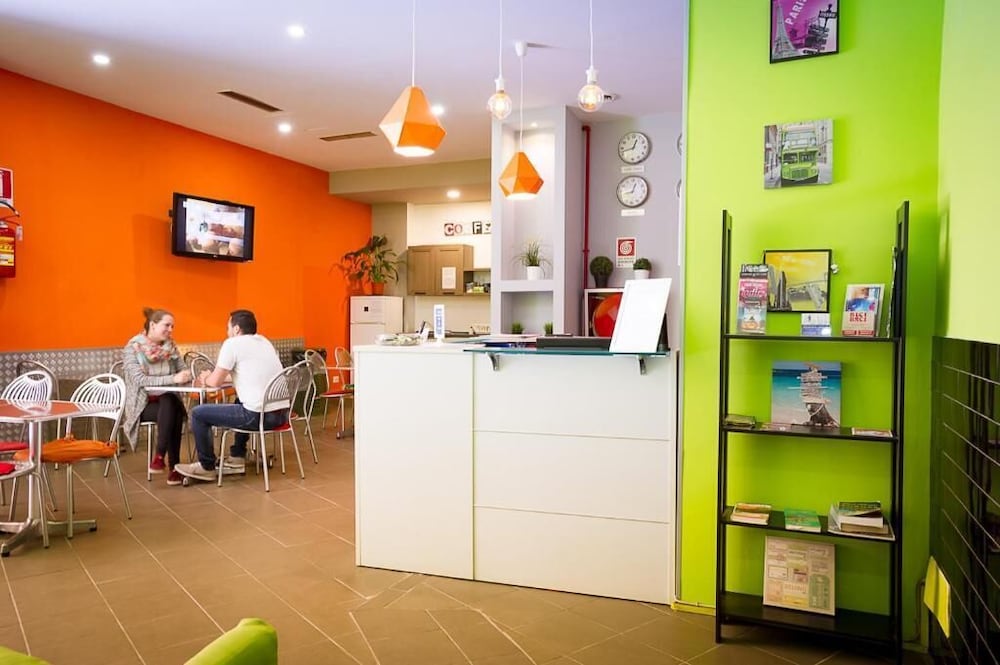 Youth Station Hostel 2/43