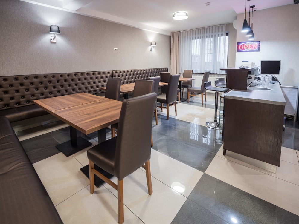 Hotel Miodowa 35/43