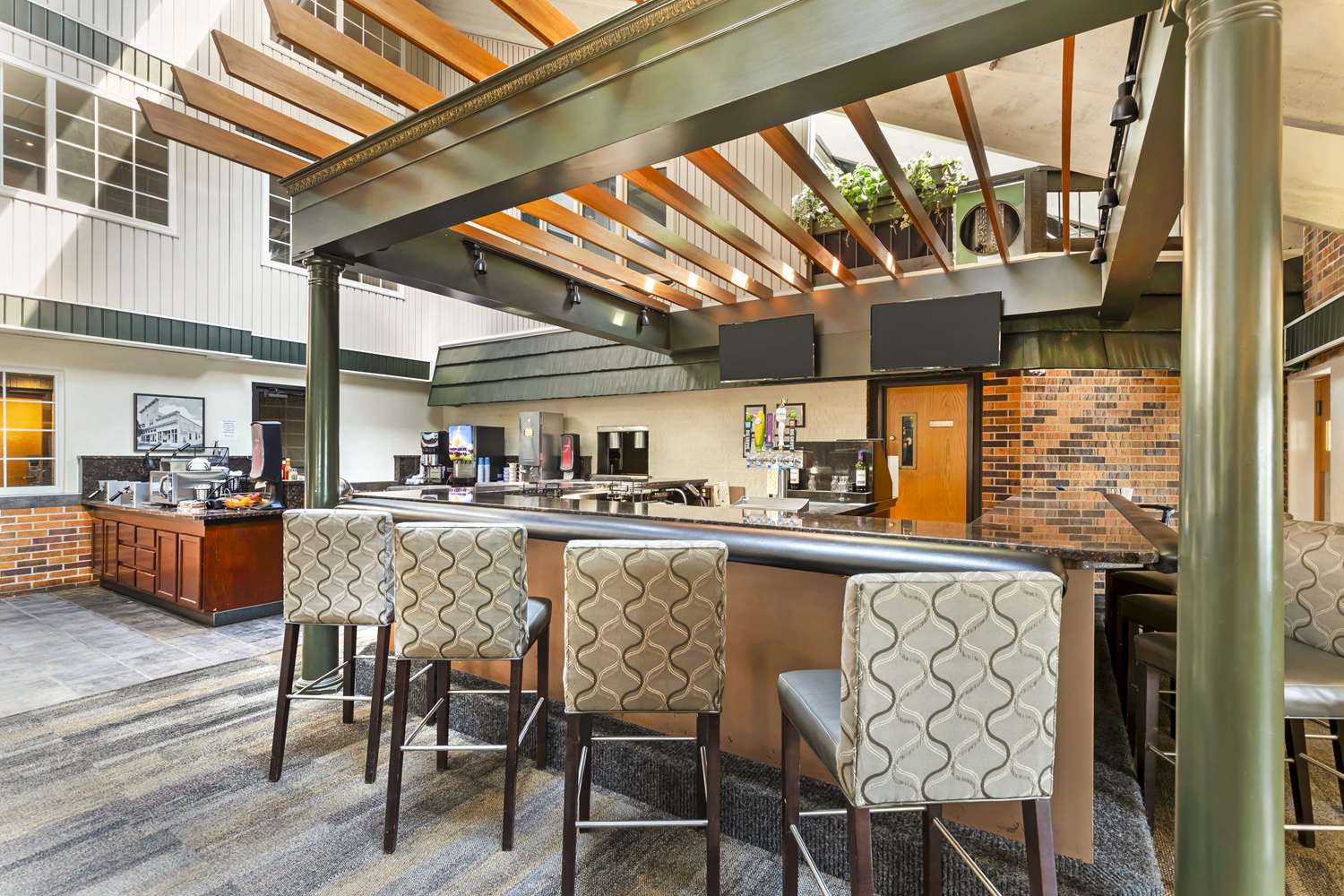 Best Western Plus Longbranch Hotel and Convention Center 20/25