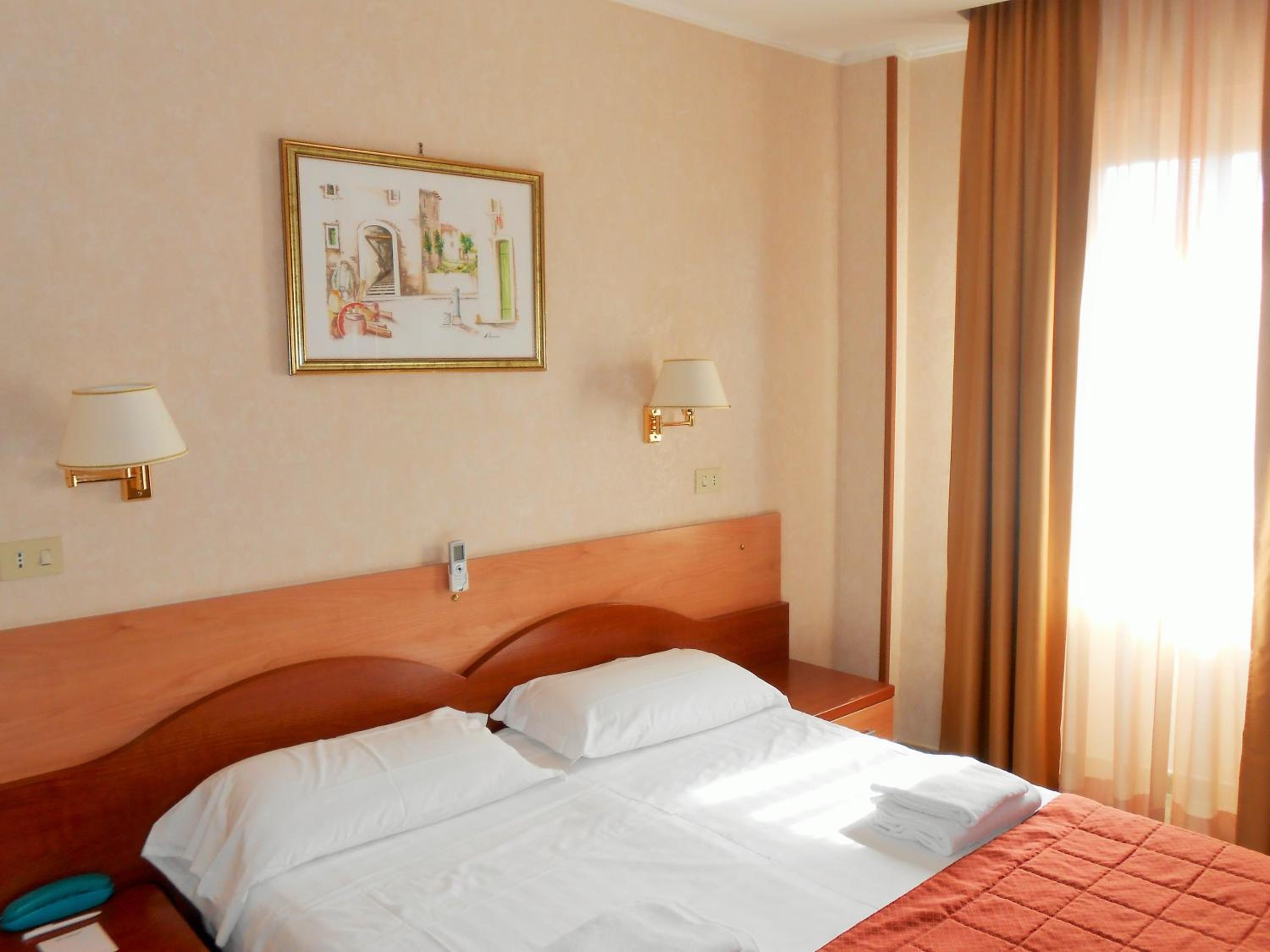 غرفة كلاسيكية بسرير مزدوج، Hotel Riviera Fiumicino 4/7