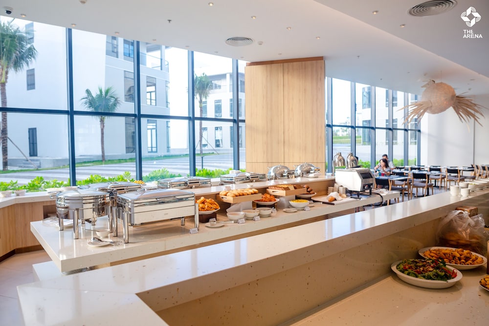 The Empyrean Cam Ranh Beach Resort 56/57