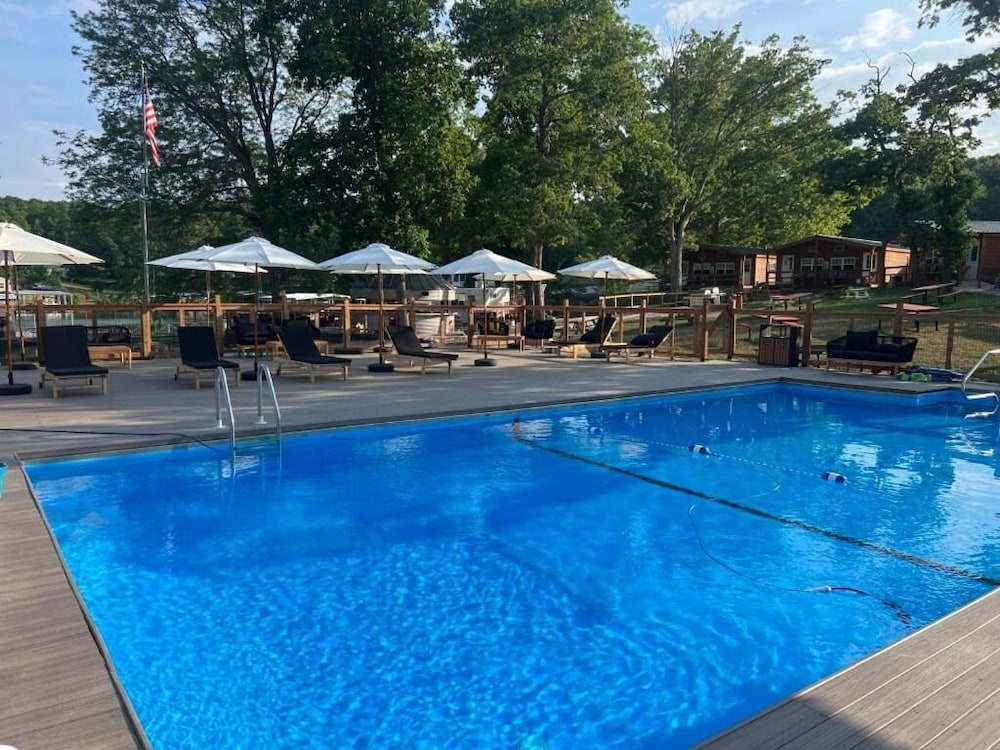 Ozark Village Resort 30/67