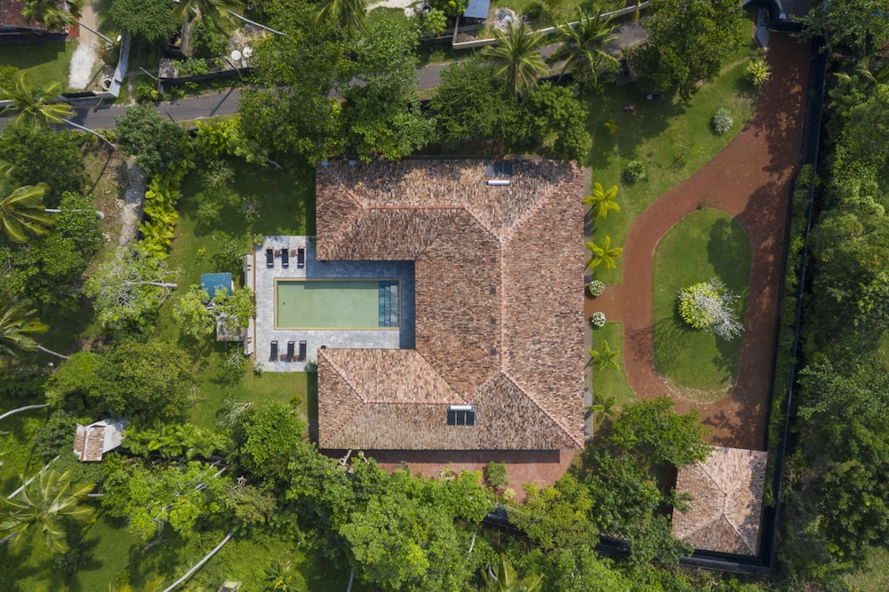 Monara House 37/43