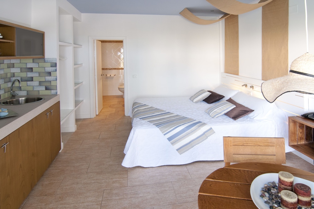 Apartamentos Castavi 26/63