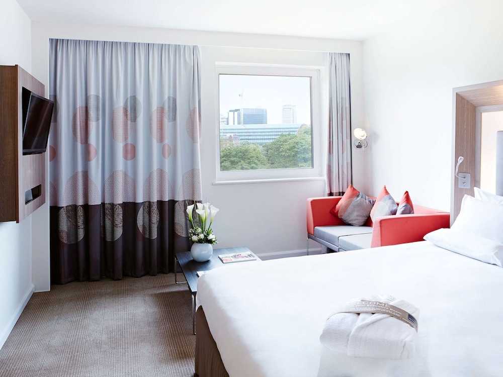 Novotel London Waterloo 33/73