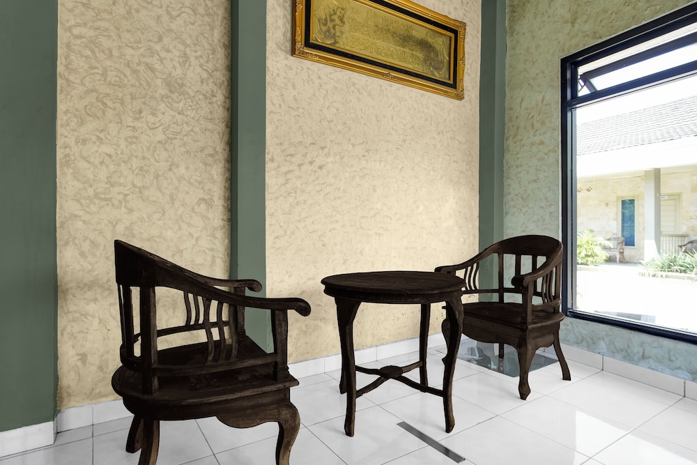 Hotel O near Universitas Widya Dharma formerly Nugraha Residence 29/34