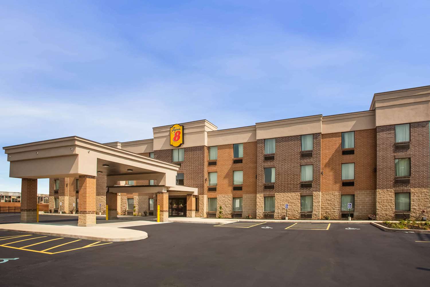 Super 8 by Wyndham St. Louis North 2/13