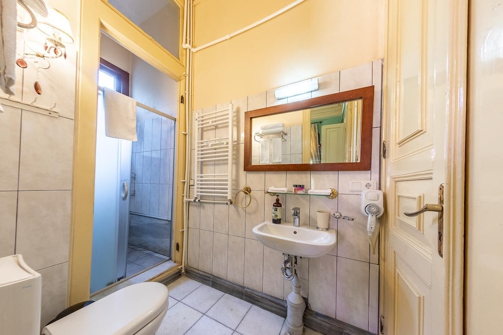 Anastasia Meziki Hotel 49/49
