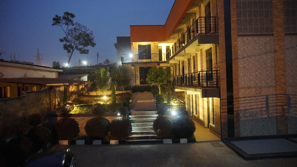 Shami Luxury Apart 20/22