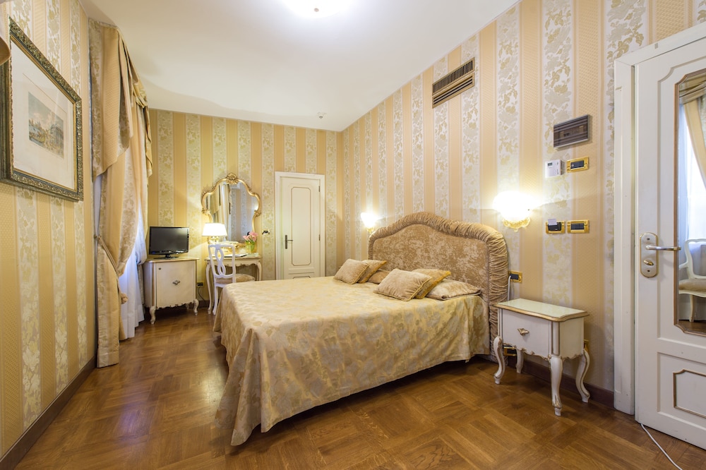 Hotel Savoia e Jolanda, WorldHotels Elite 12/66