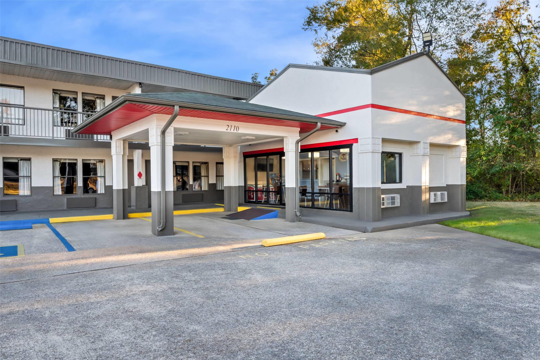 Super 8 By Wyndham Gadsden Al 23/32