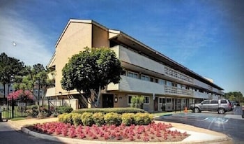 Americas Best Value Inn image