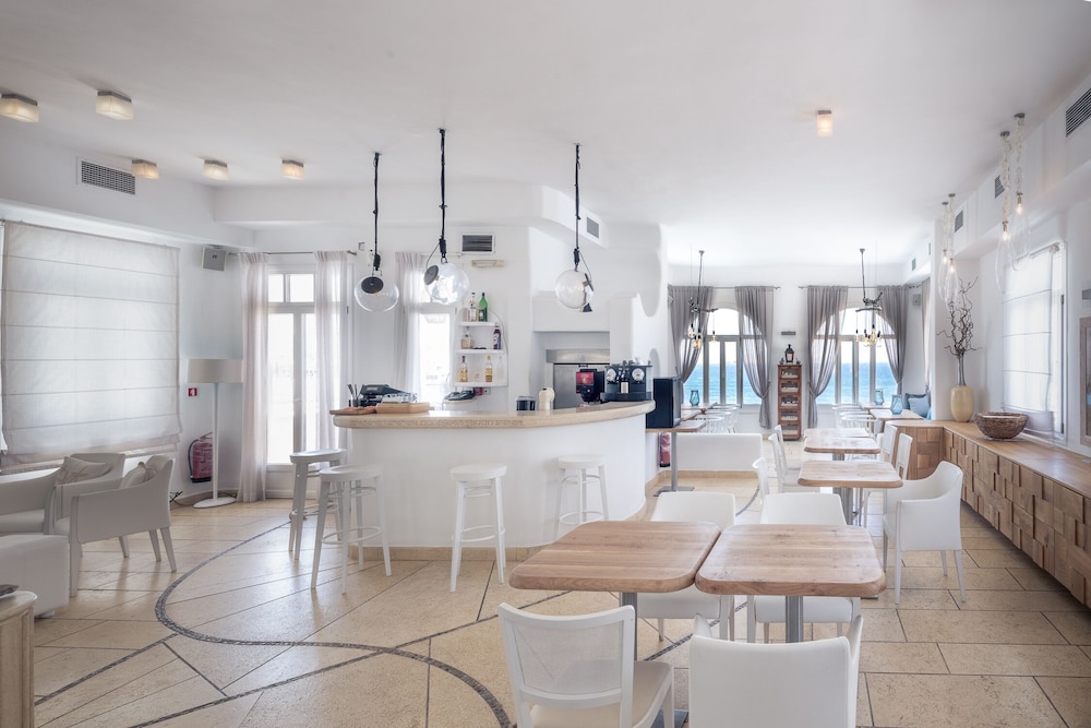 Harmony Boutique Hotel 49/64