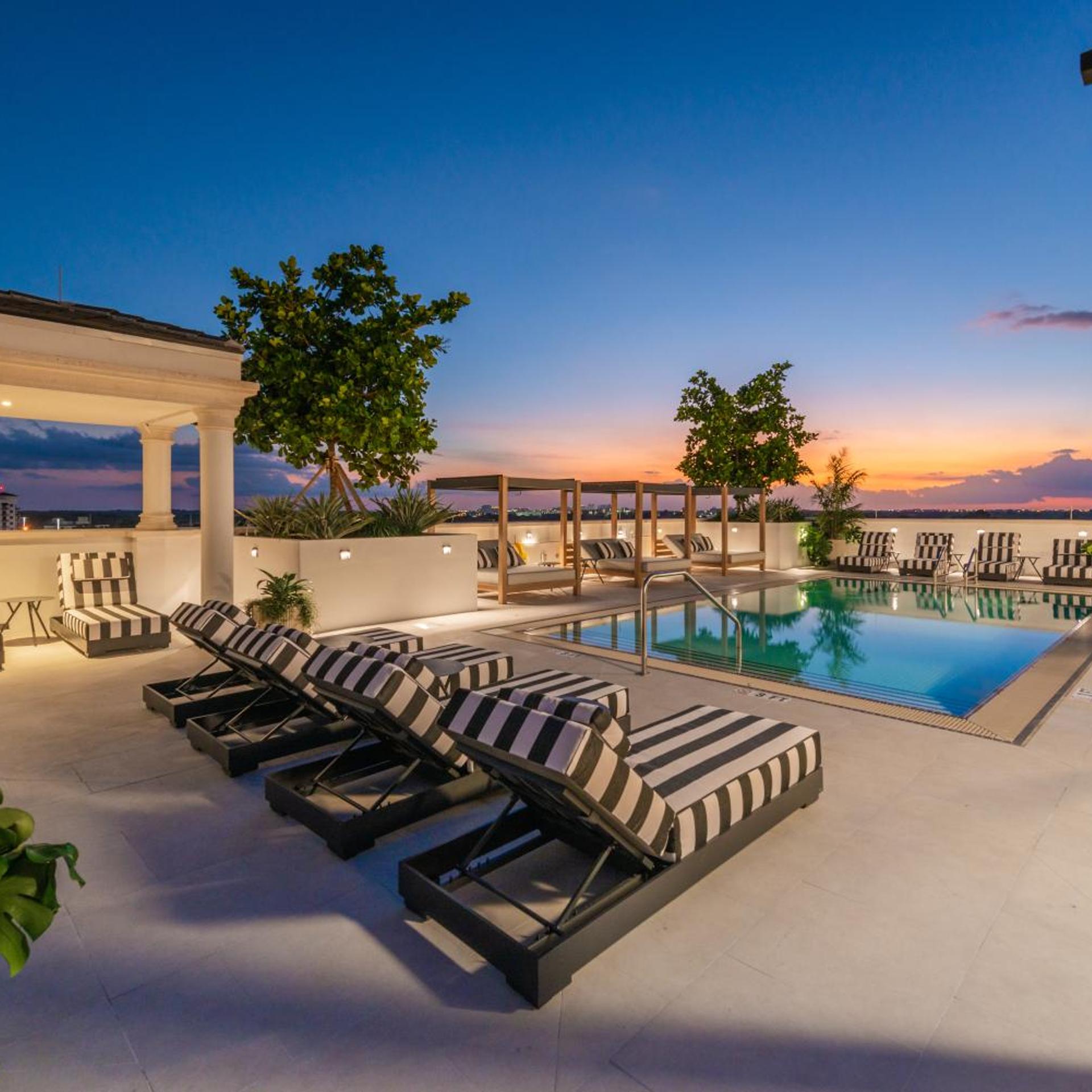 The Avenue Hotel Coral Gables 44/50