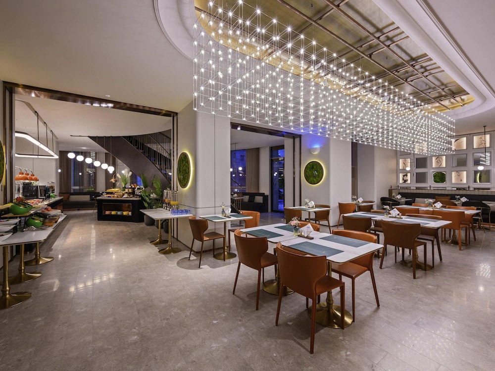 Mercure Shanghai Jinqiao 30/48