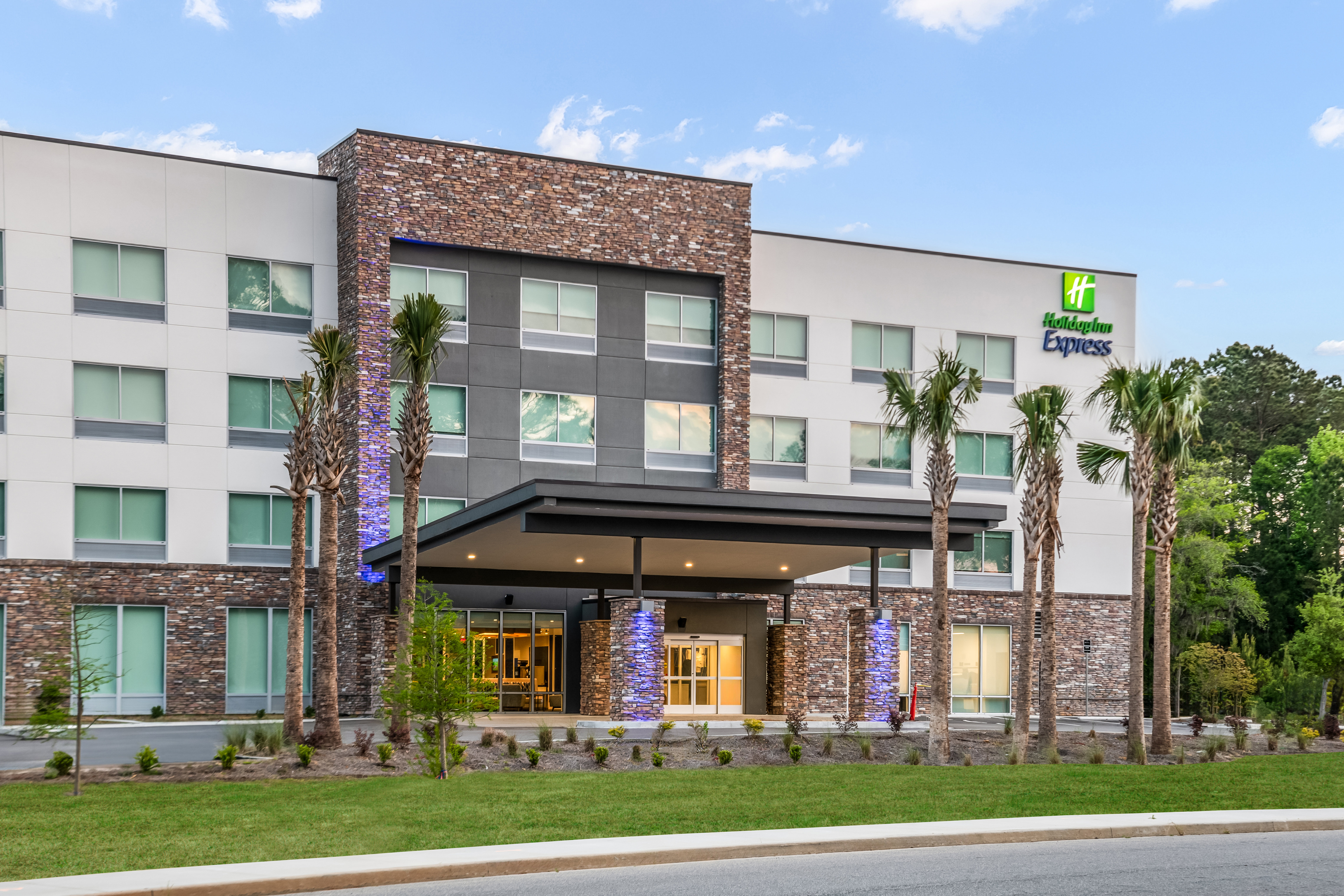 Holiday Inn Express SAVANNAH - GATEWAY 3/50