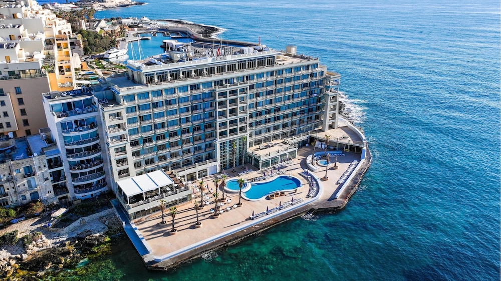 CAVALIERI ART HOTEL 3/46