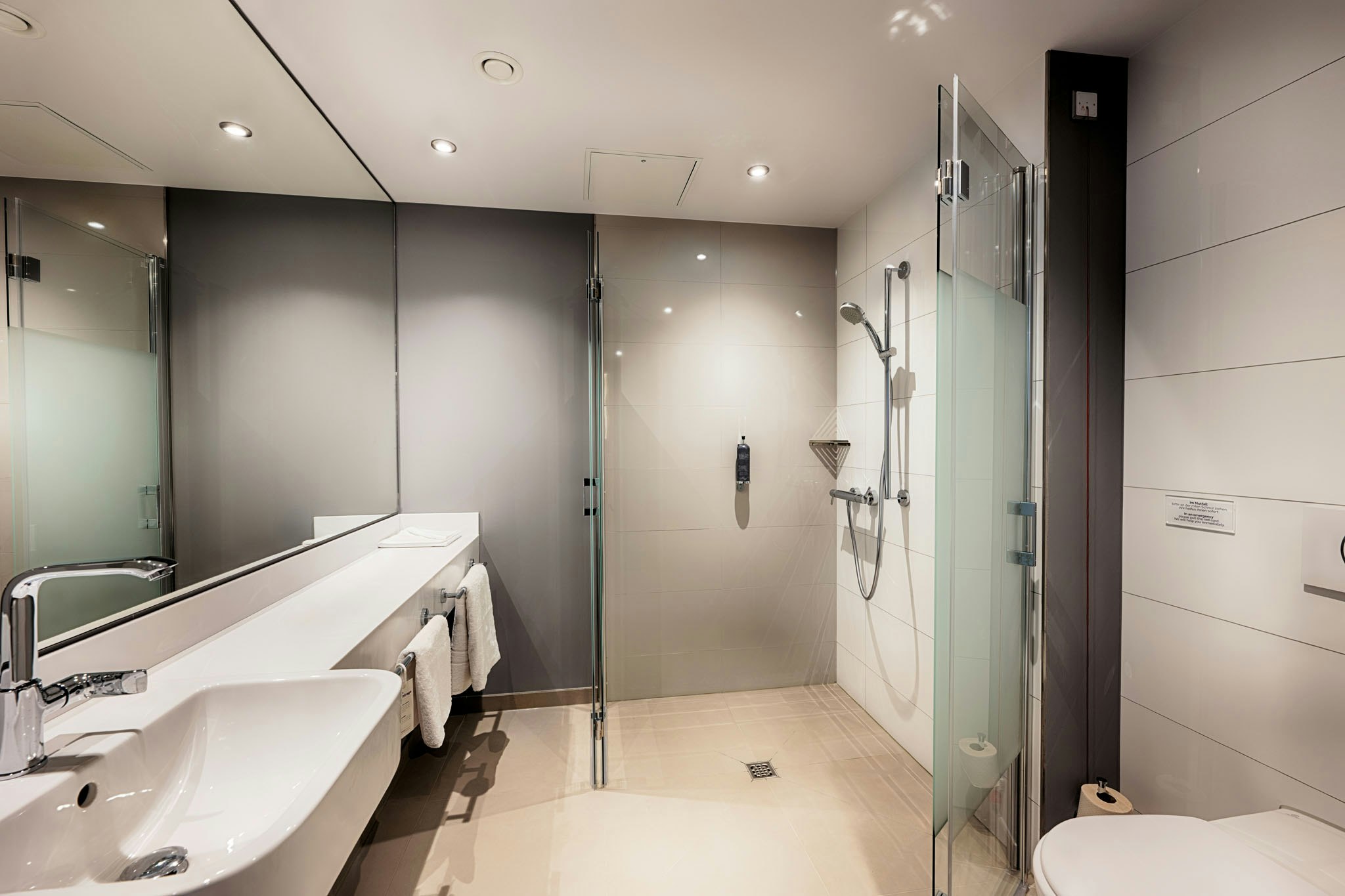 Premier Inn Darmstadt City Centre 44/45