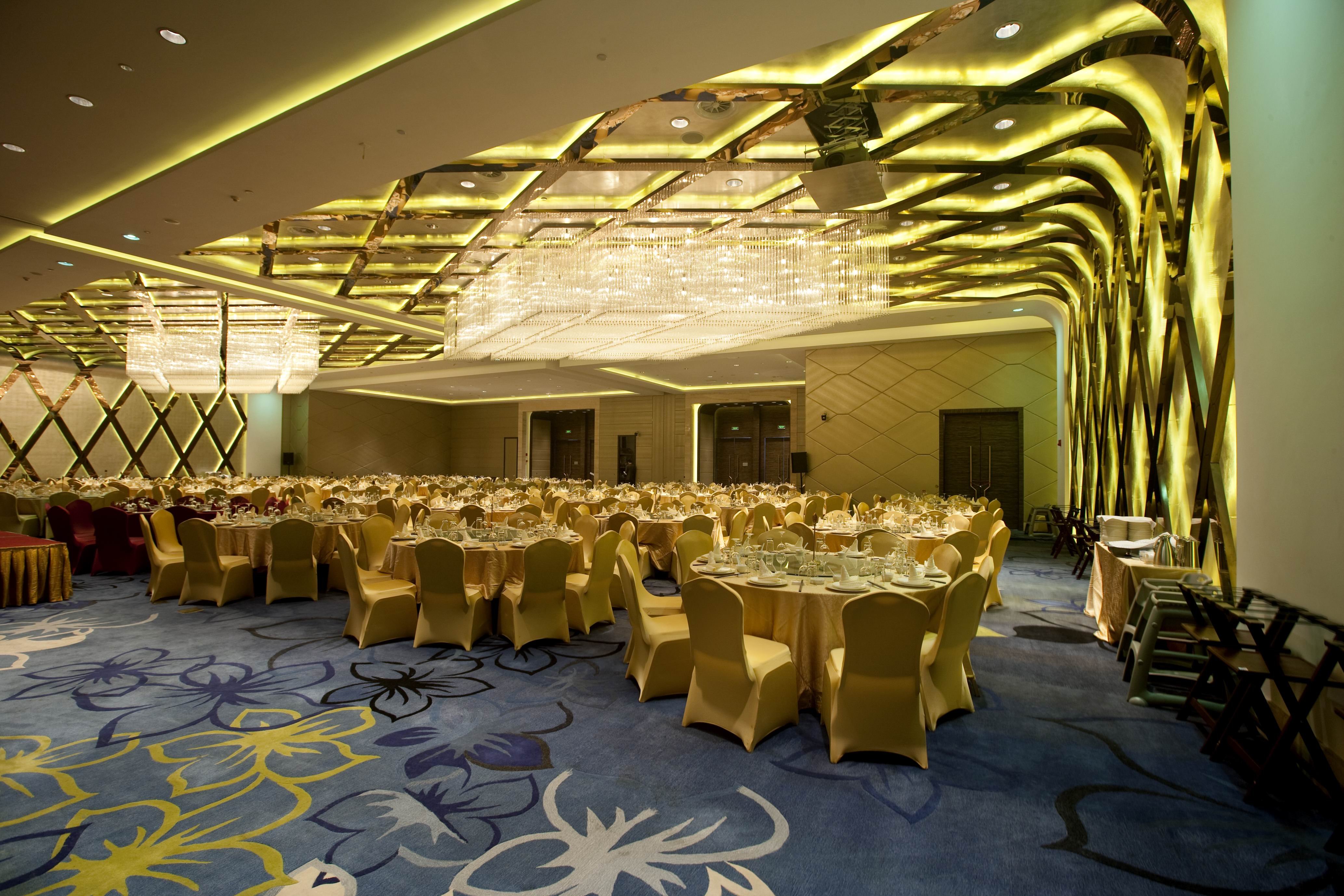 HOLIDAY INN SHANGHAI SONGJIANG 30/42