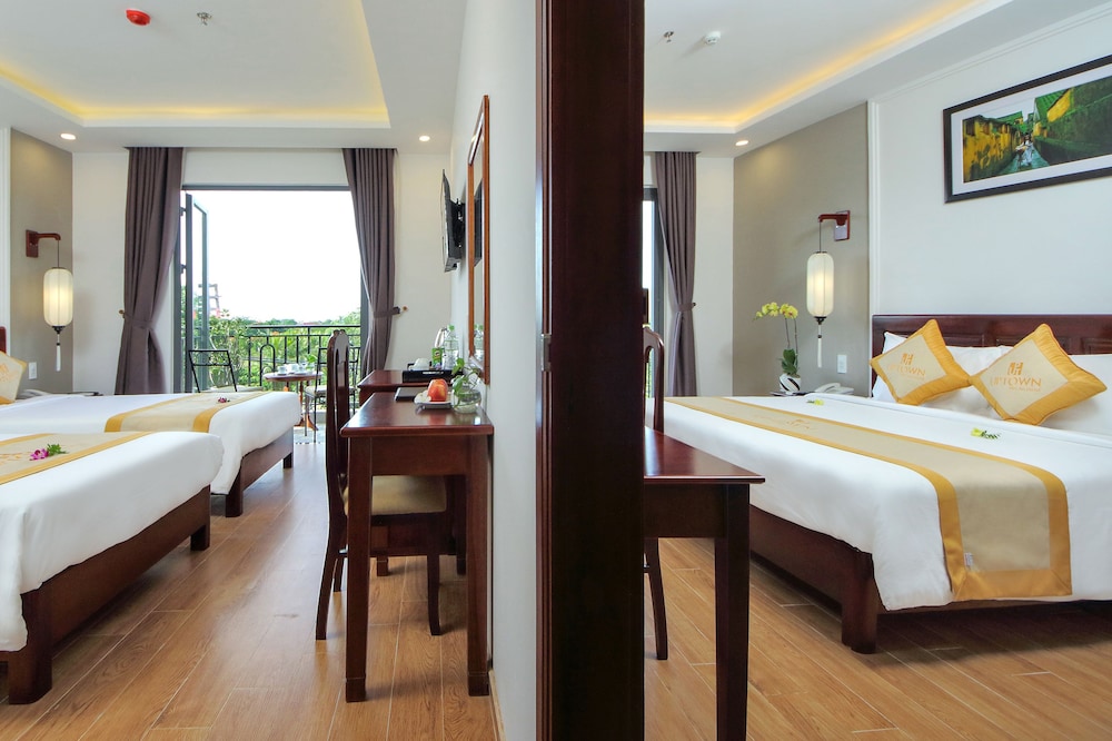 Uptown Hotel 14/46