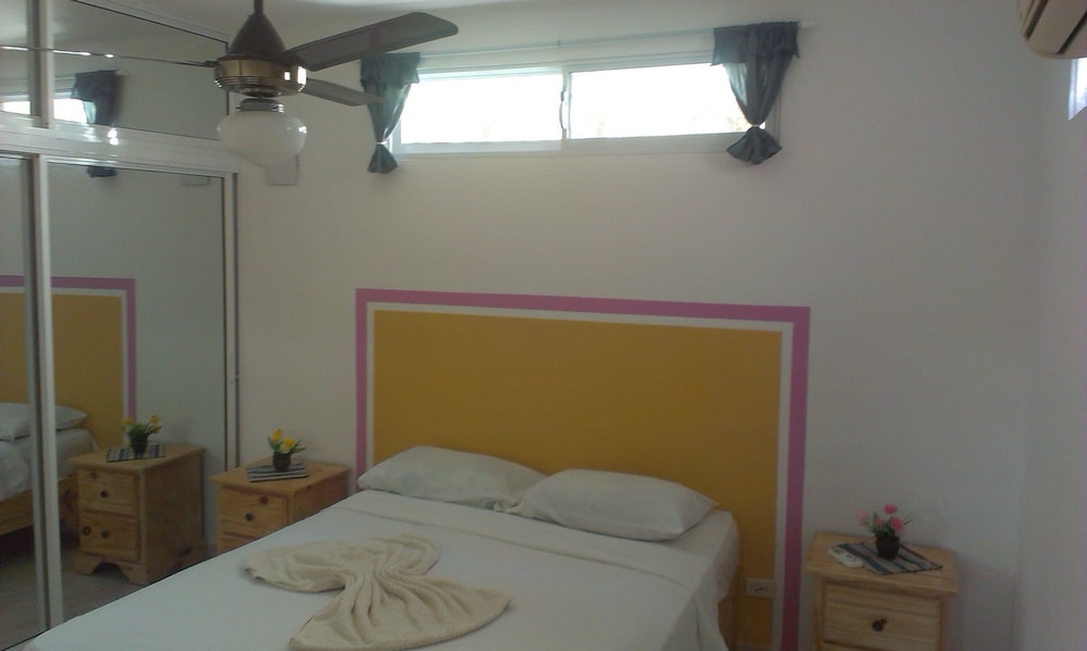 Dre Broeders rent apartments Juan Dolio 8/35