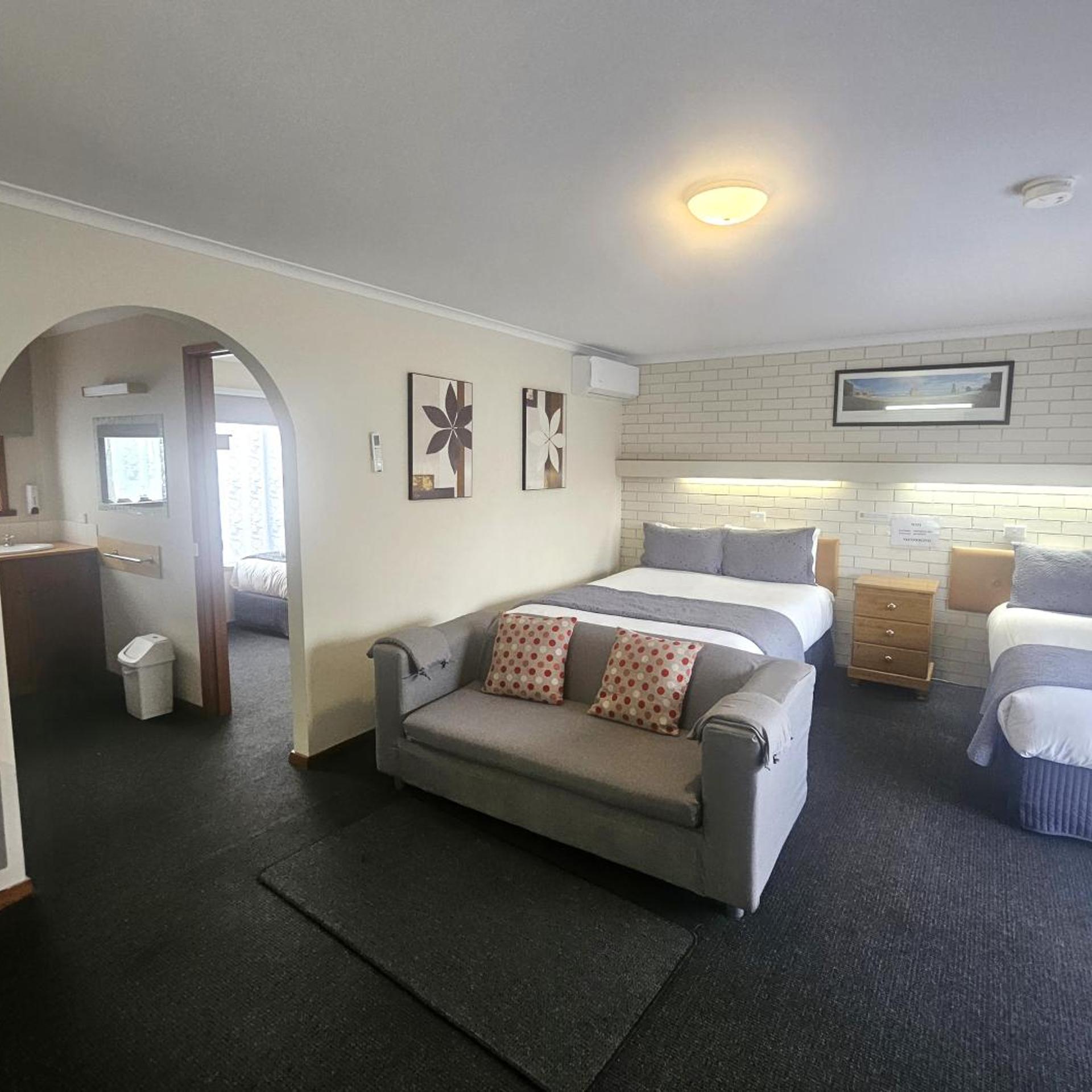 Alfred Motor Inn 14/34