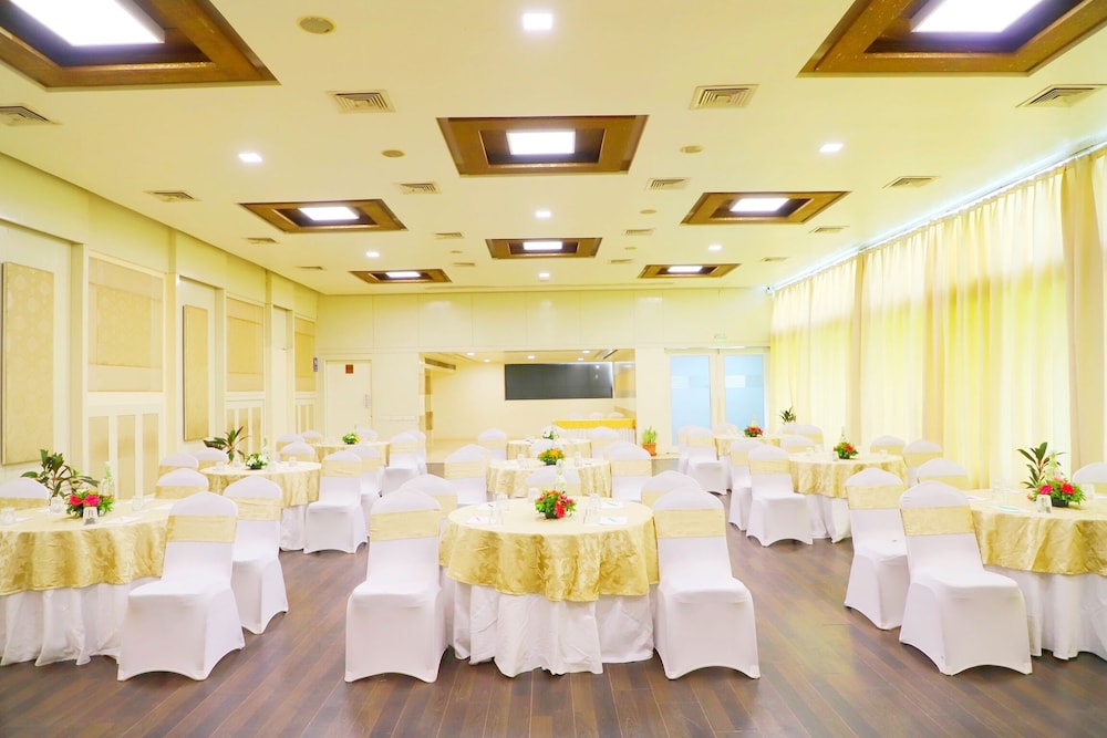 Boulevard 9, Nadiad - IHCL SeleQtions 46/60