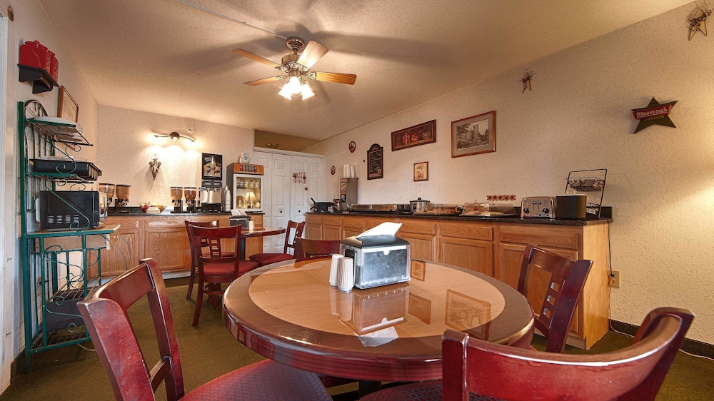 SureStay Plus by Best Western Berkeley Springs 31/38
