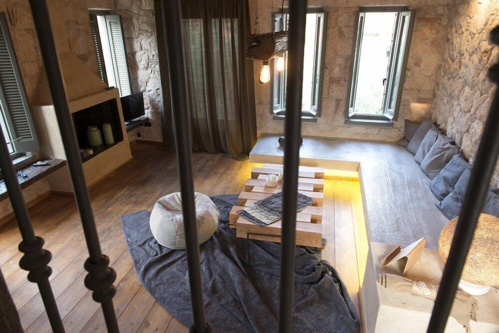 Opora Country Living 34/50