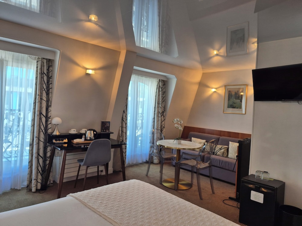 Hotel Alison 33/48