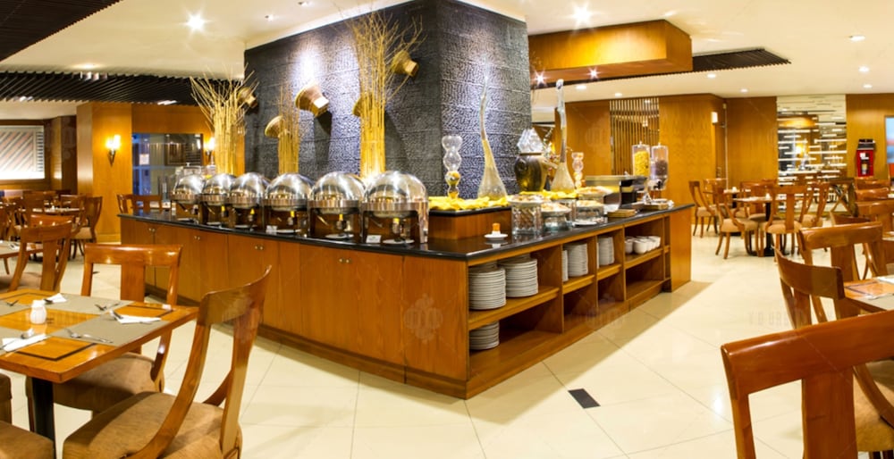 GRAND PASUNDAN CONVENTION HOTEL 54/65