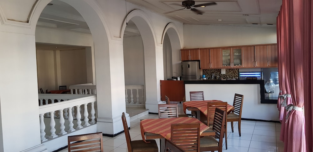 Hotel Dequr Jakarta Kota 27/32