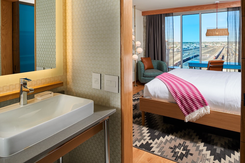 Hotel Indigo EL PASO DOWNTOWN 20/80