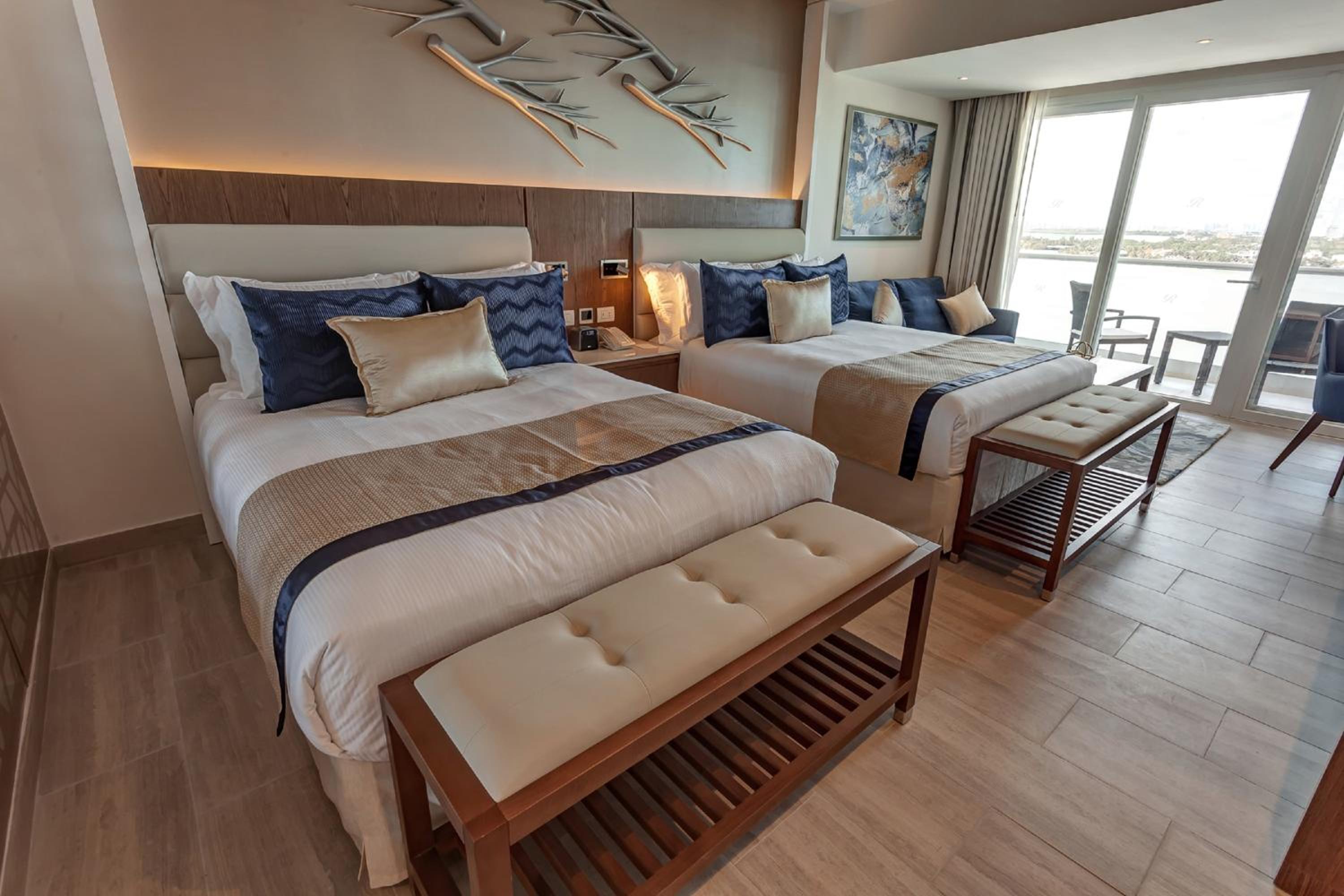Junior Suite, Luxury, Sunset View, Sofa، Royalton CHIC Cancun, An Autograph Collection (ex Royalton Cancun) 2/10