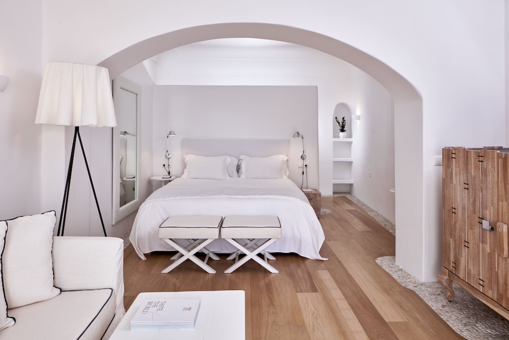 Honeymoon, Gea, Suite, King Bed, with Pool