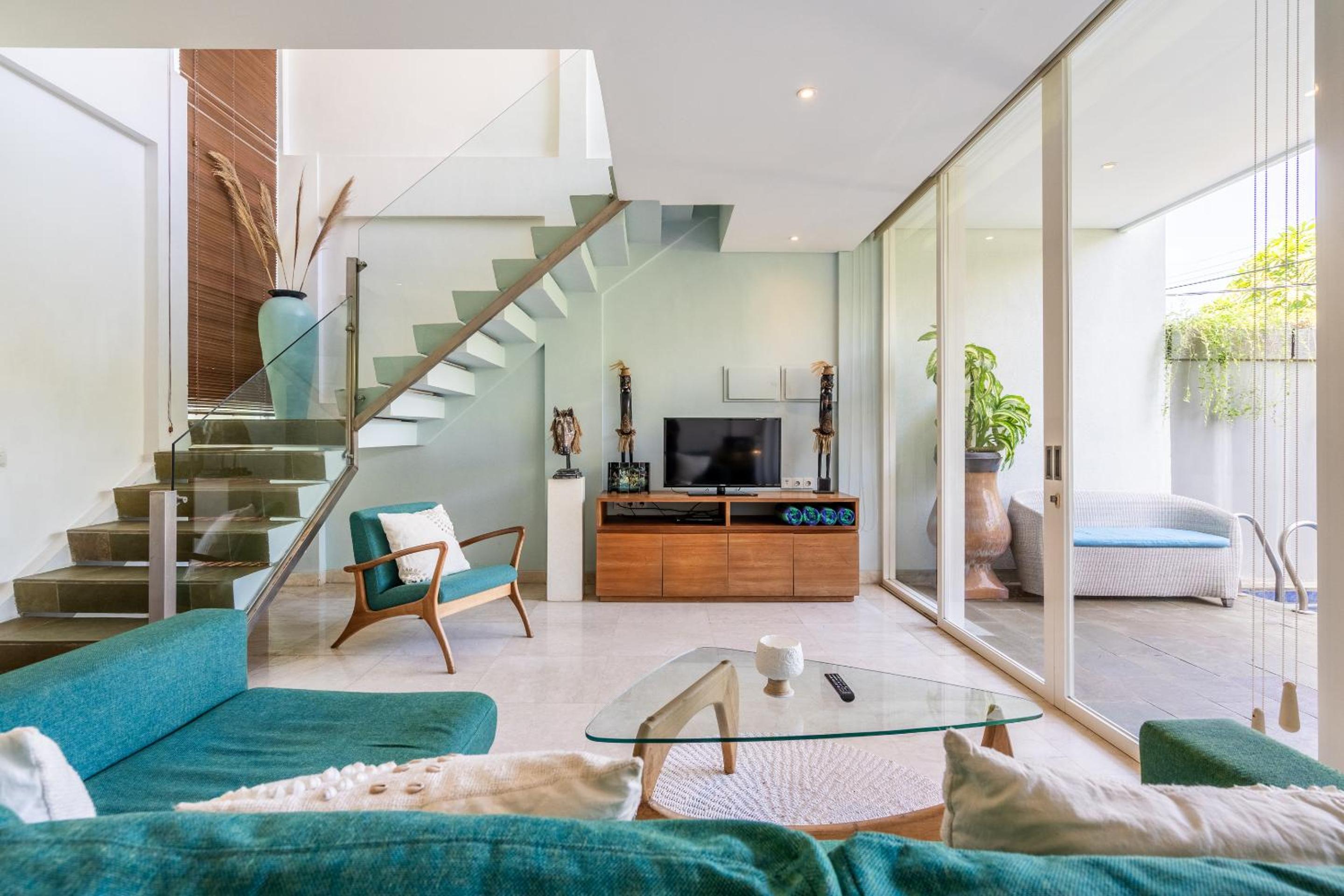 2 Bedrooms, Pool, Villa