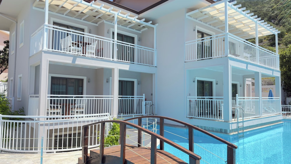 Mozaik Swim Up Hotel and Apartments 5/50